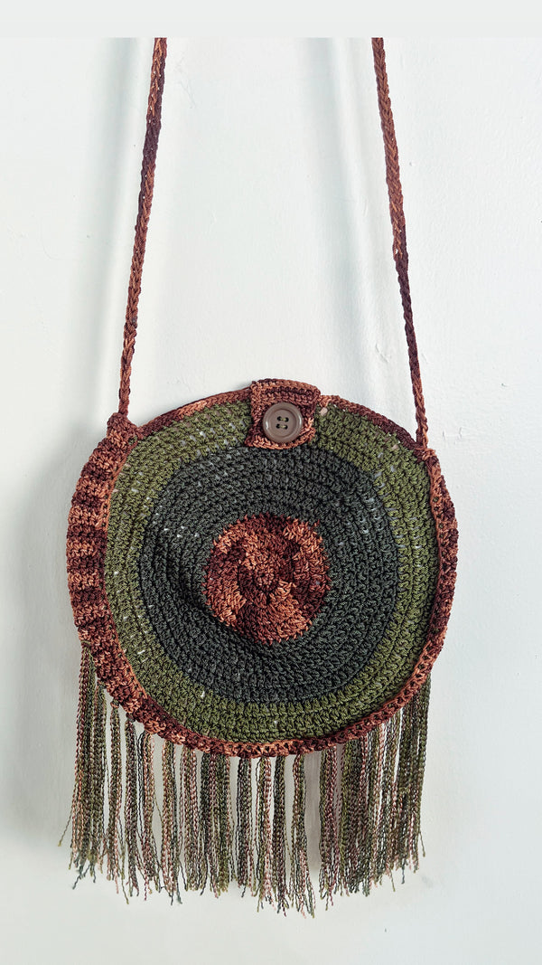 Cartera Crochet Verde & Brown  Redonda - Bellasbylola.com