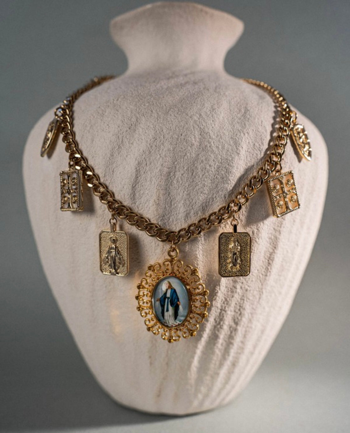 Collar de la Virgen Milagrosa --Made in Malaga Spain - High Quality Materials- JOYERIA CATOLICA DE ESPAÑA