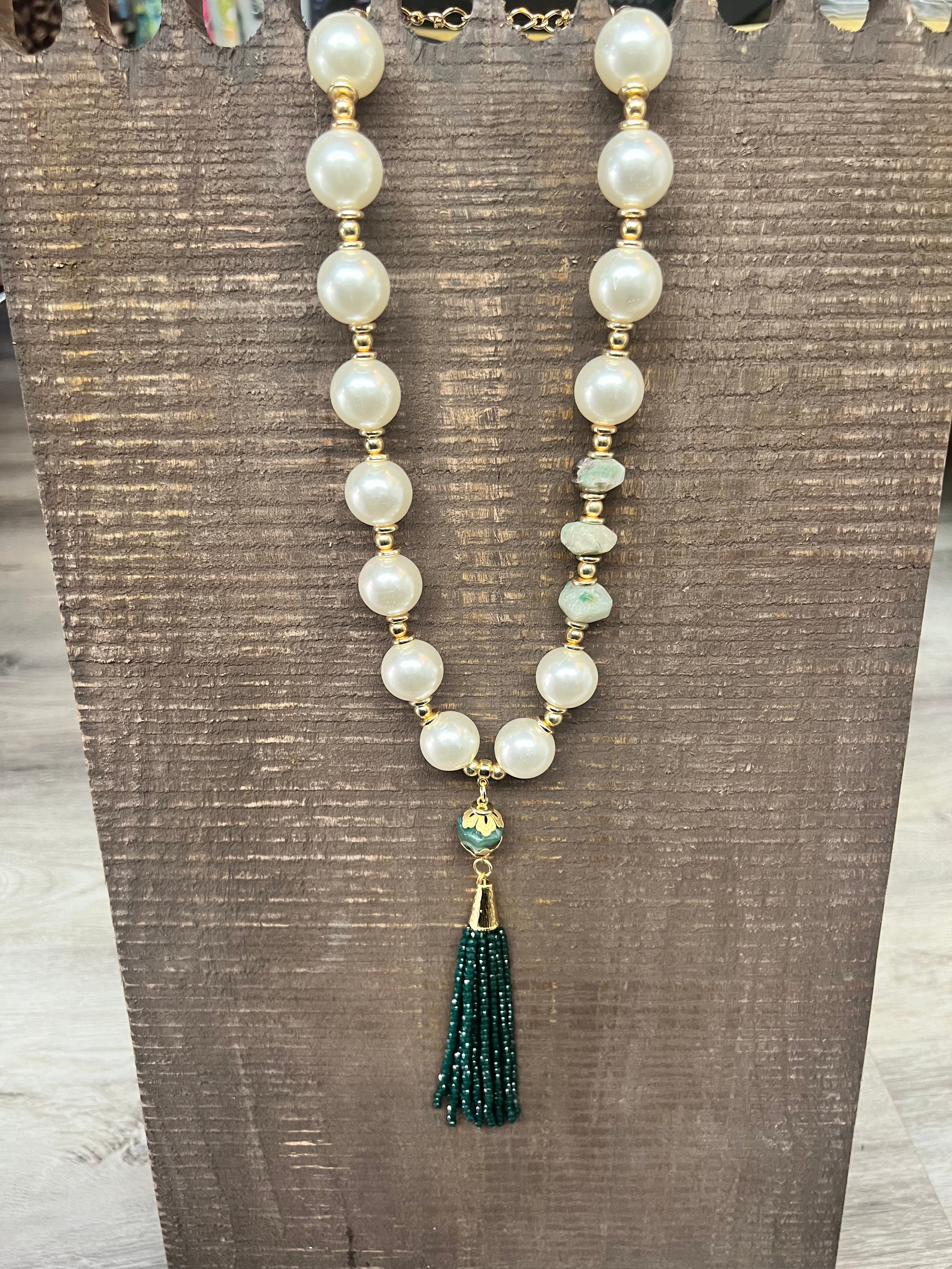Green Teasel Turkish Pearl Necklace - Bella Boutique & Bellasbylola.com