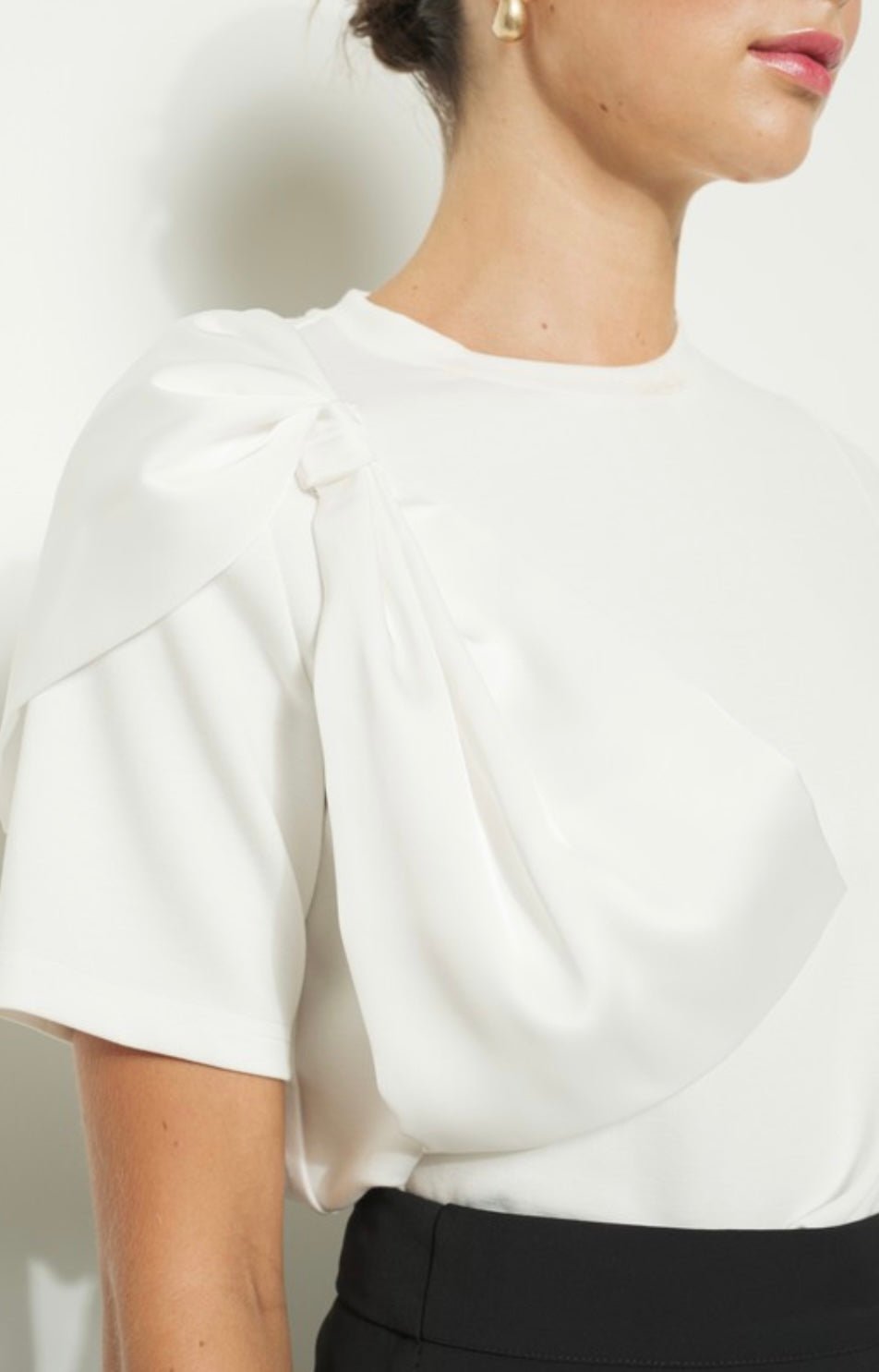 Black Bow Detail Short Sleeve Blouse - Bella Boutique & Bellasbylola.com
