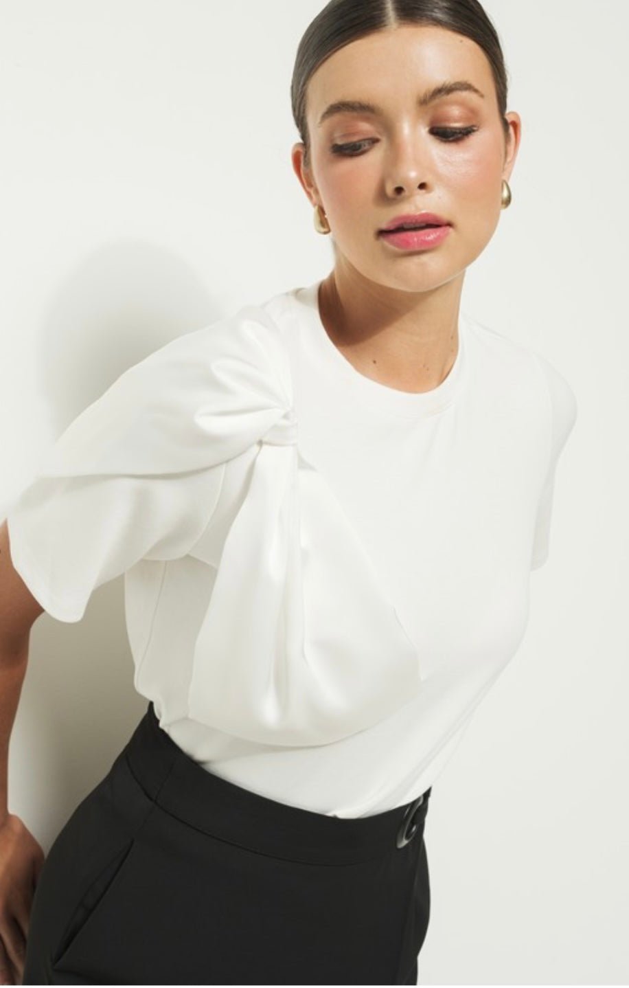 Black Bow Detail Short Sleeve Blouse - Bella Boutique & Bellasbylola.com