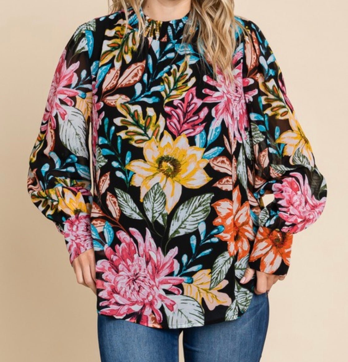 Black Flower Top - Bella Boutique & Bellasbylola.com