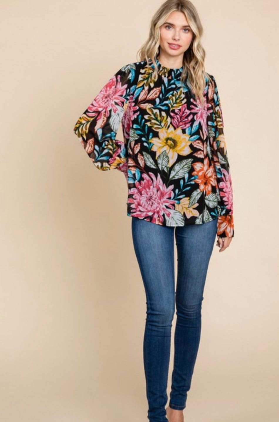 Black Flower Top - Bella Boutique & Bellasbylola.com