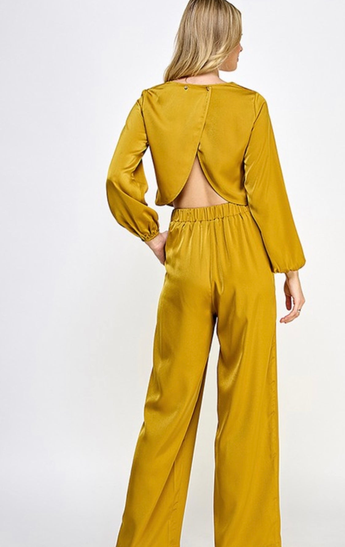 Black Satin Open Back Set: Elegant Statement Piece - Bella Boutique & Bellasbylola.com
