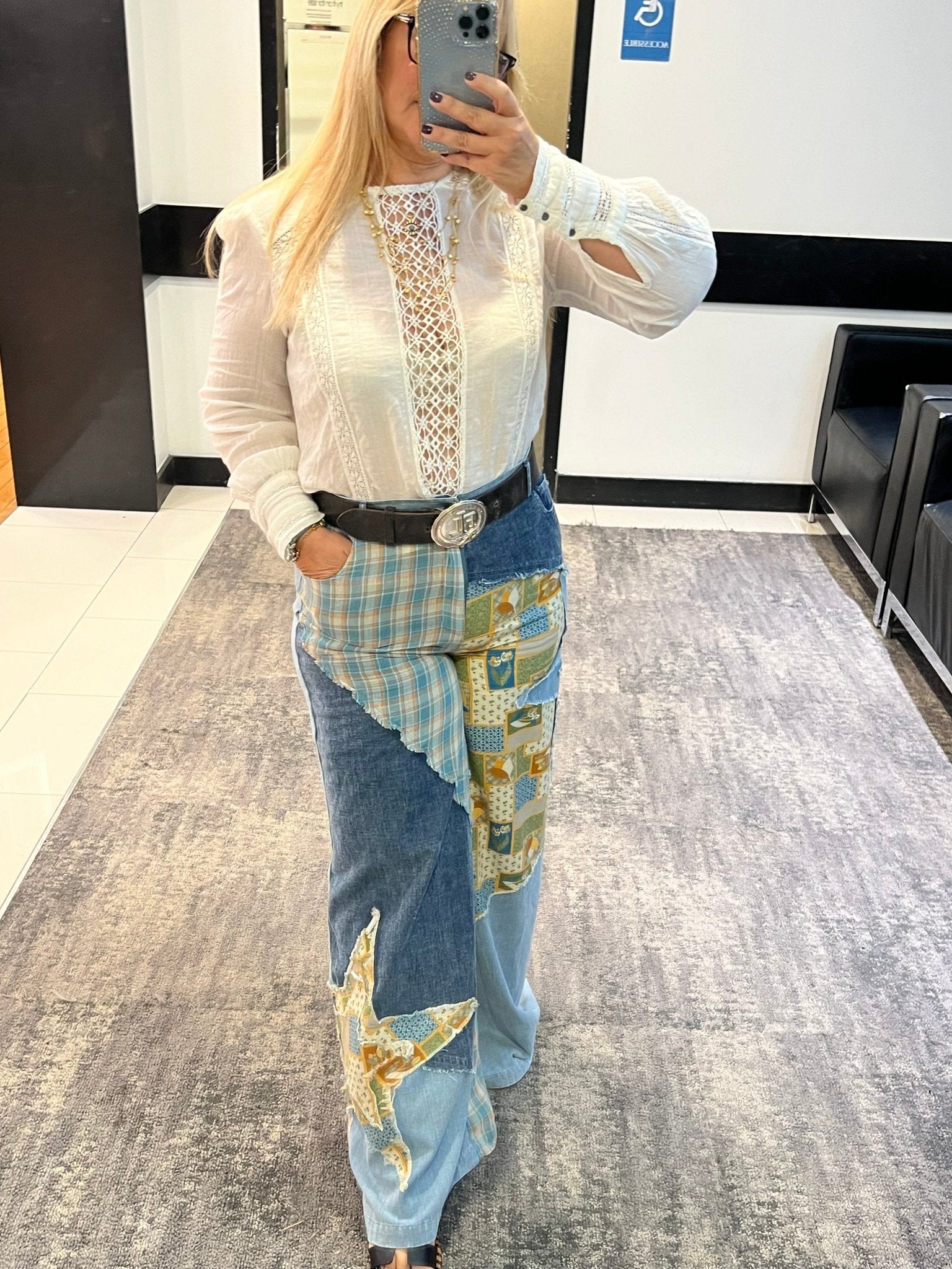 Blue Star Pants - New π In store & online - True to size - Bella Boutique & Bellasbylola.com