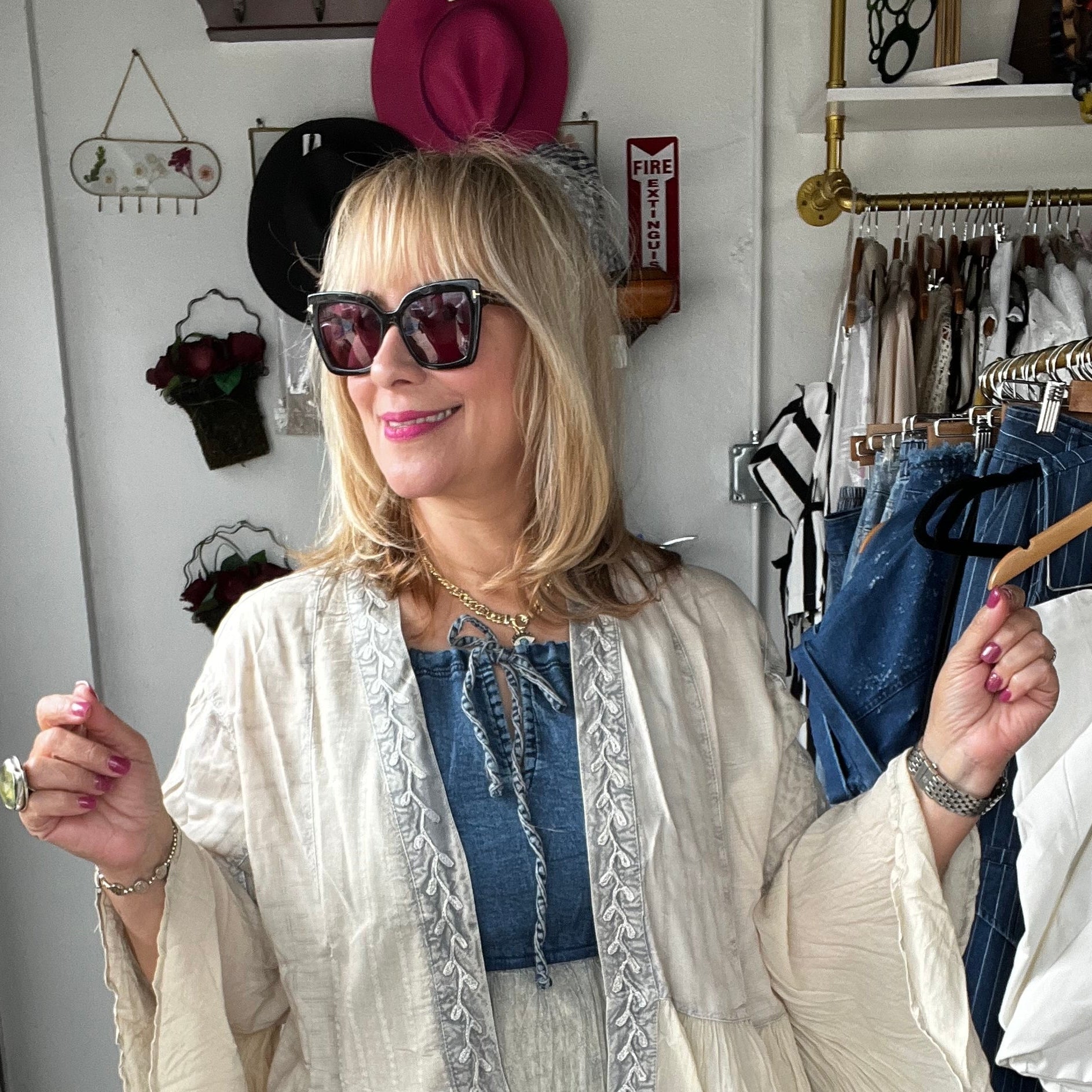Bohemian Bolero Beige Shrug 💫 Small thru XL - Tax Incluido - Bella Boutique & Bellasbylola.com