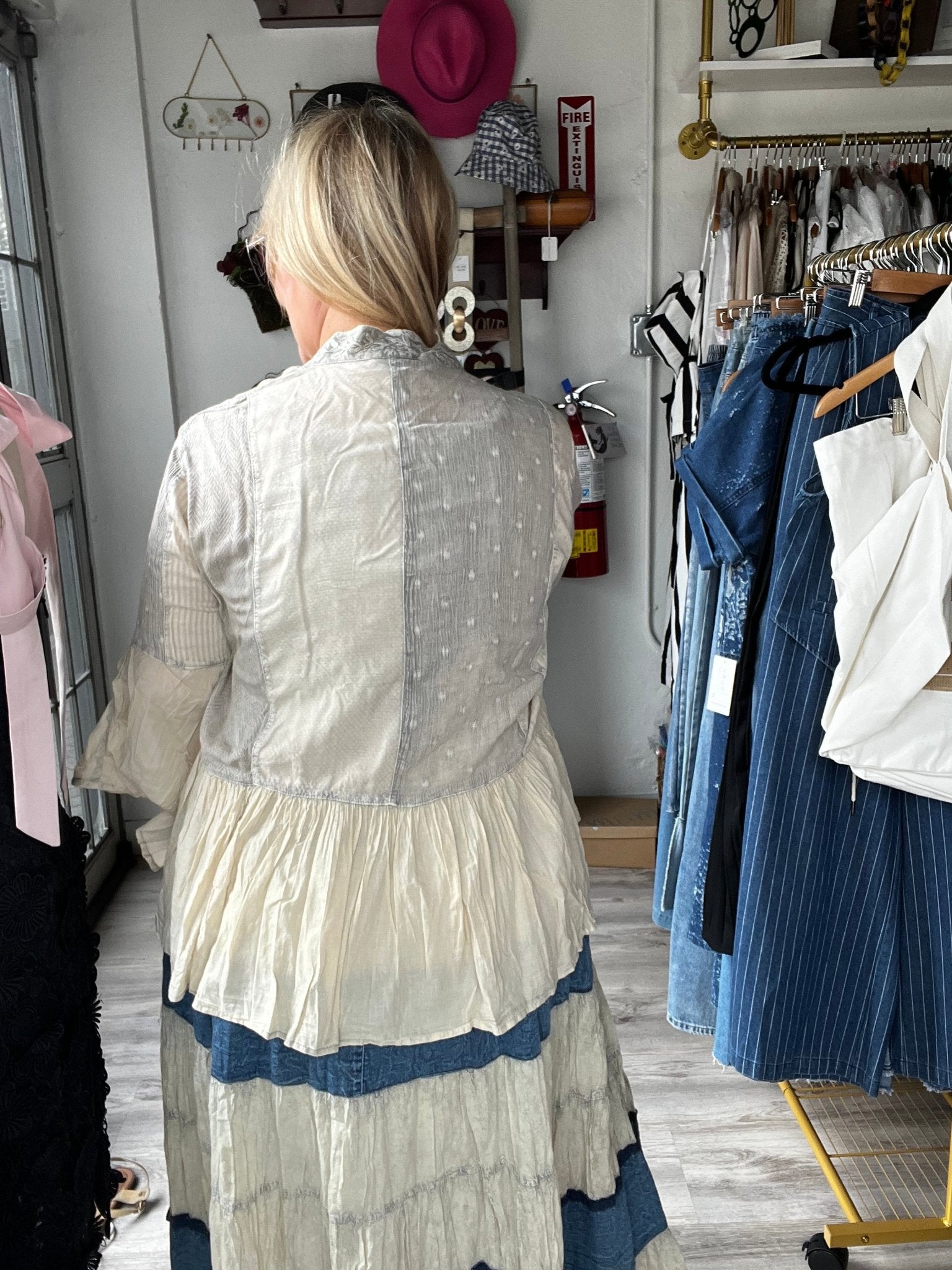 Bohemian Bolero Beige Shrug π« Small thru XL - Tax Incluido - Bella Boutique & Bellasbylola.com