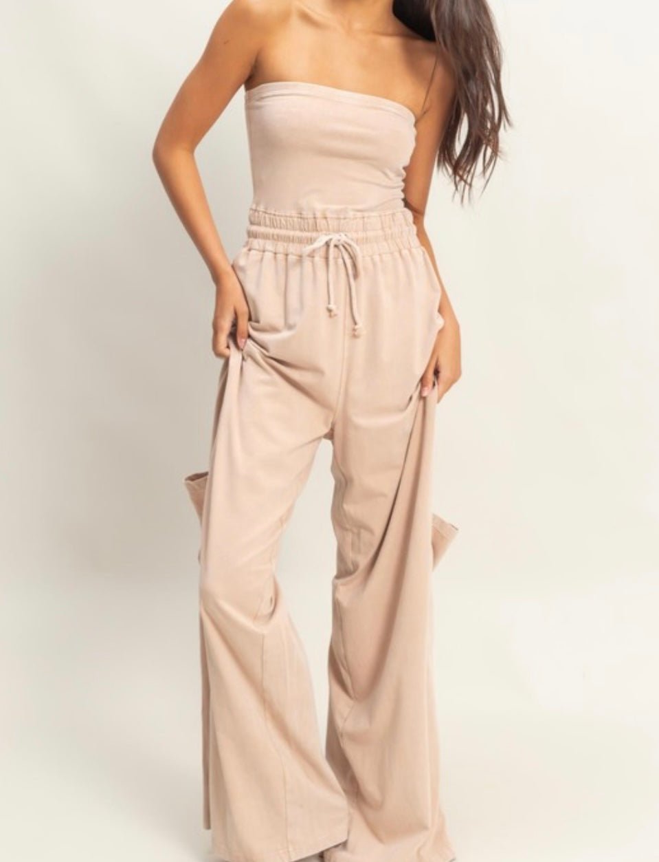 Breezy Tube Top Jumpsuit: Effortless Style for Sunny Days & Cool Nights - Bella Boutique & Bellasbylola.com