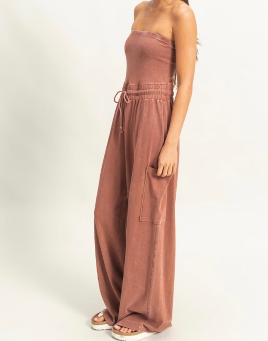 Breezy Tube Top Jumpsuit: Effortless Style for Sunny Days & Cool Nights - Bella Boutique & Bellasbylola.com