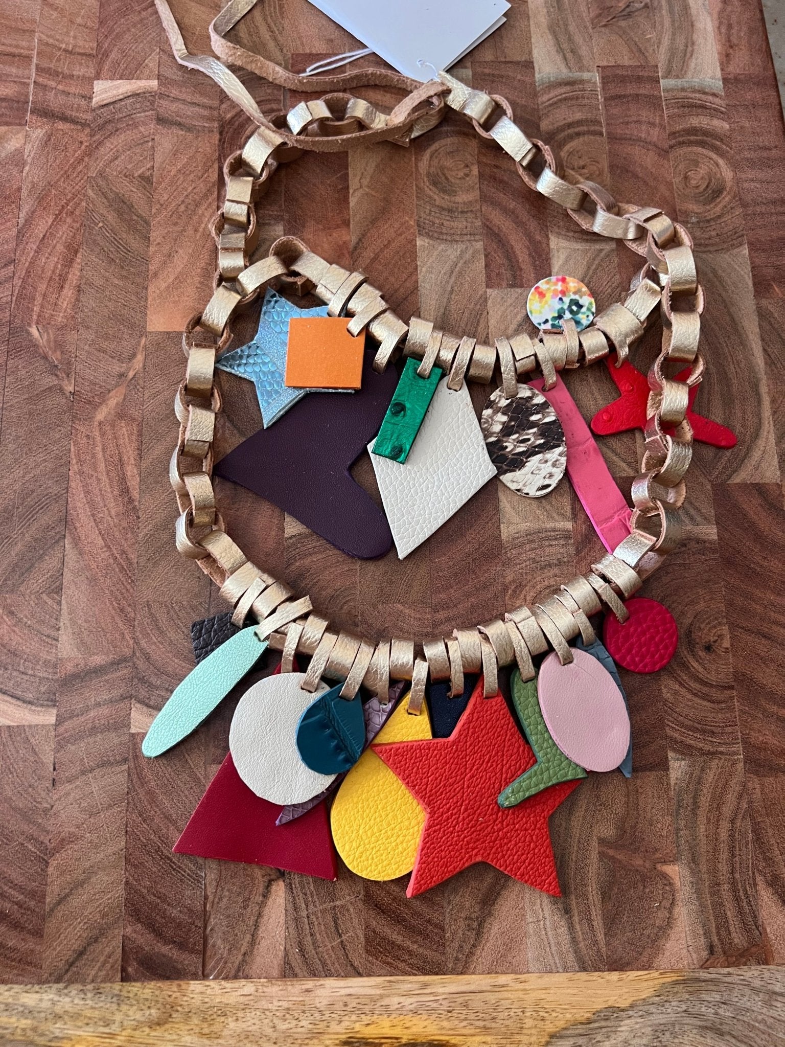 Colors Star Necklace by Arlene Diaz 🇵🇷 - Stylish and Elegant Jewelry Piece - Bella Boutique & Bellasbylola.com