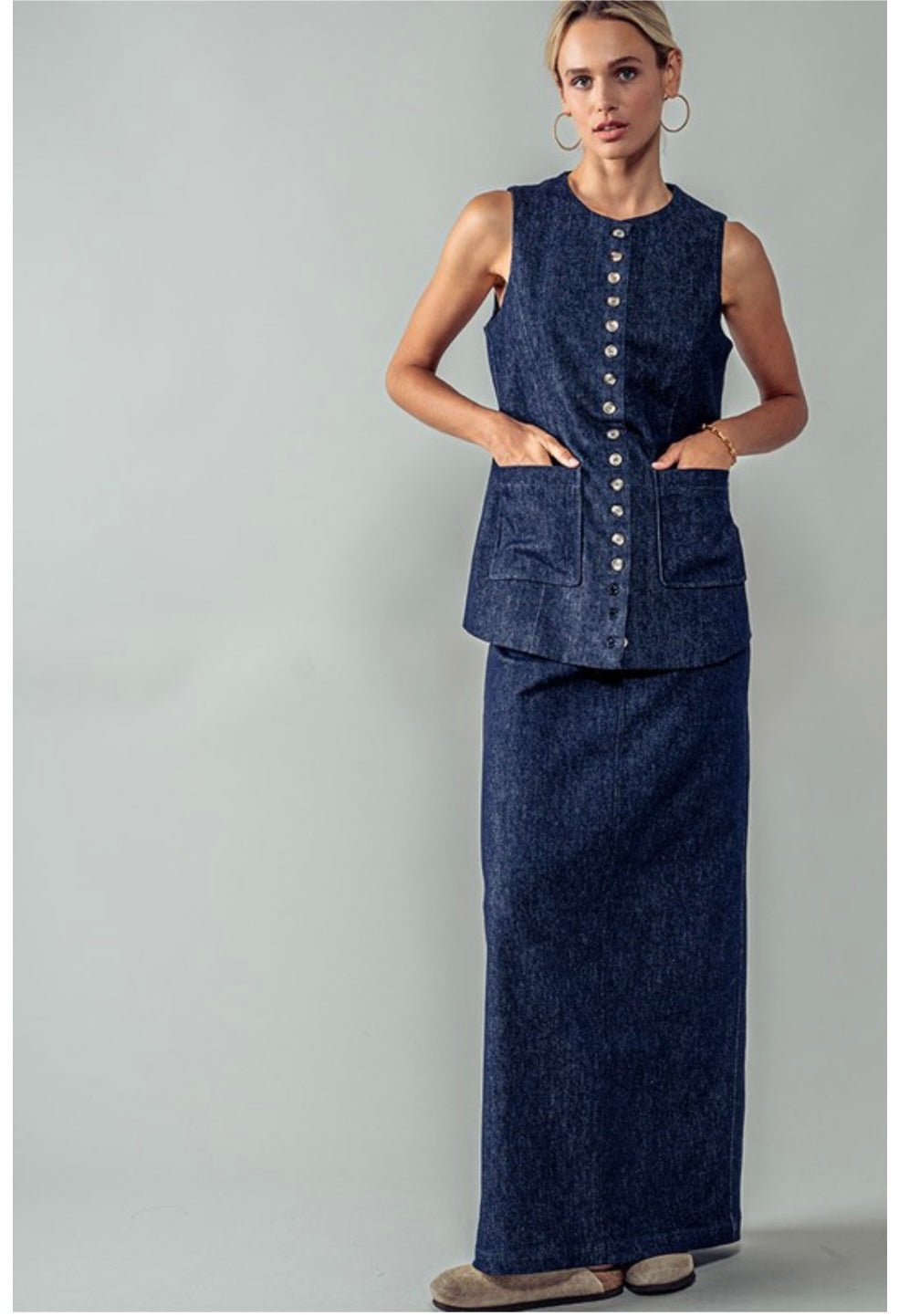 Denim Back Slit Maxi Skirt - New ๐ - Bella Boutique & Bellasbylola.com