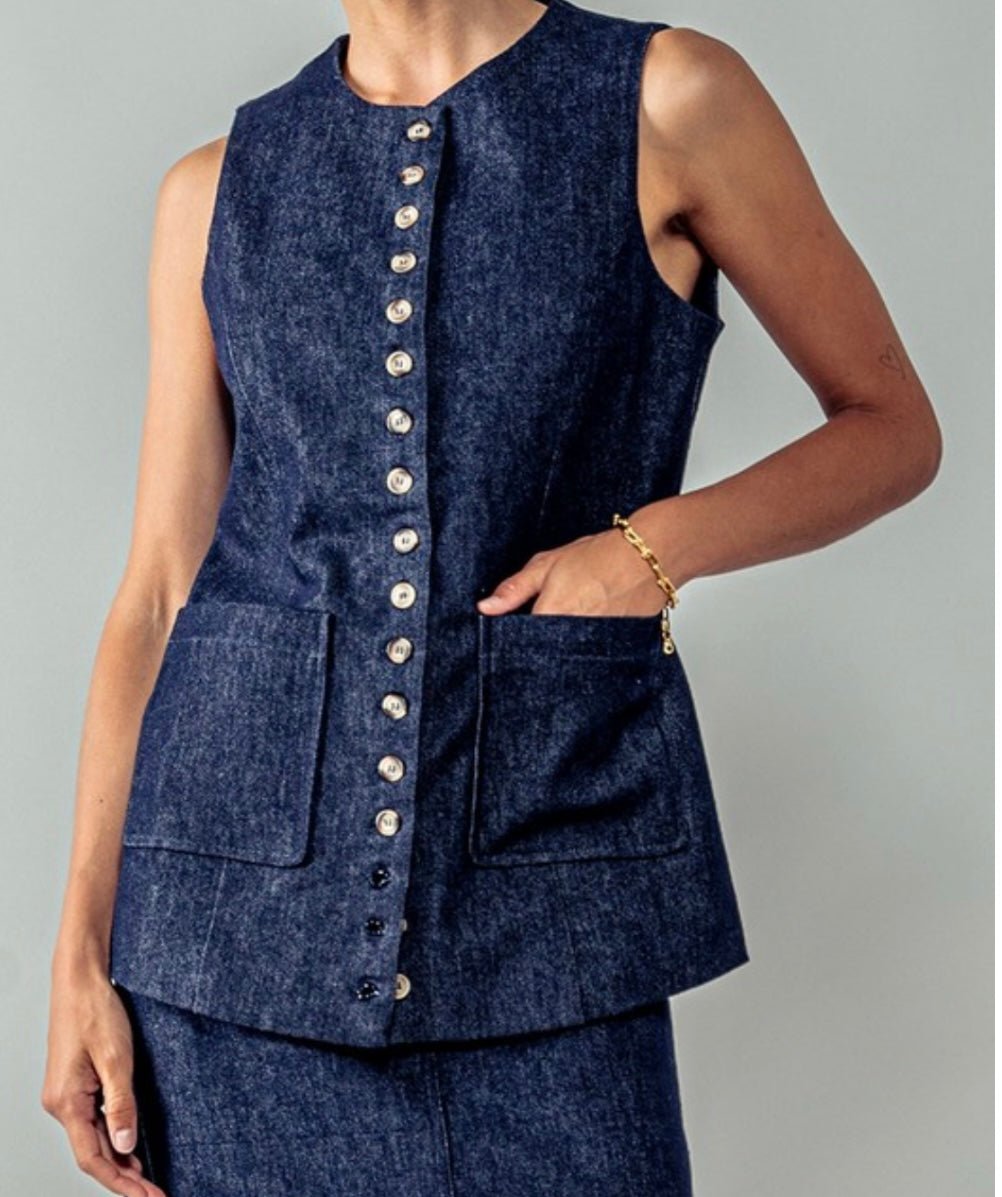 Denim Button Down Vest - New 🌟 - In Store & Online - Bella Boutique & Bellasbylola.com