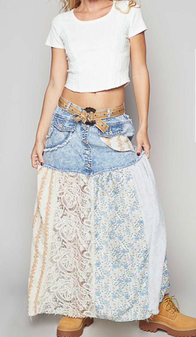 Denim Maxi Skirt - Premium Clothing - IVU incluido - En tienda & En línea - Bella Boutique & Bellasbylola.com