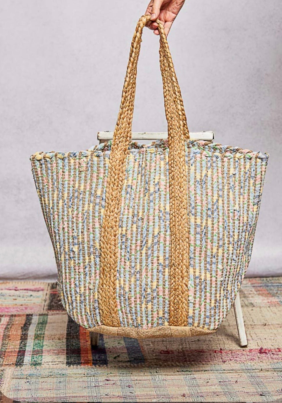 Designed in tote bag in cotton dotted pattern - Bella Boutique & Bellasbylola.com