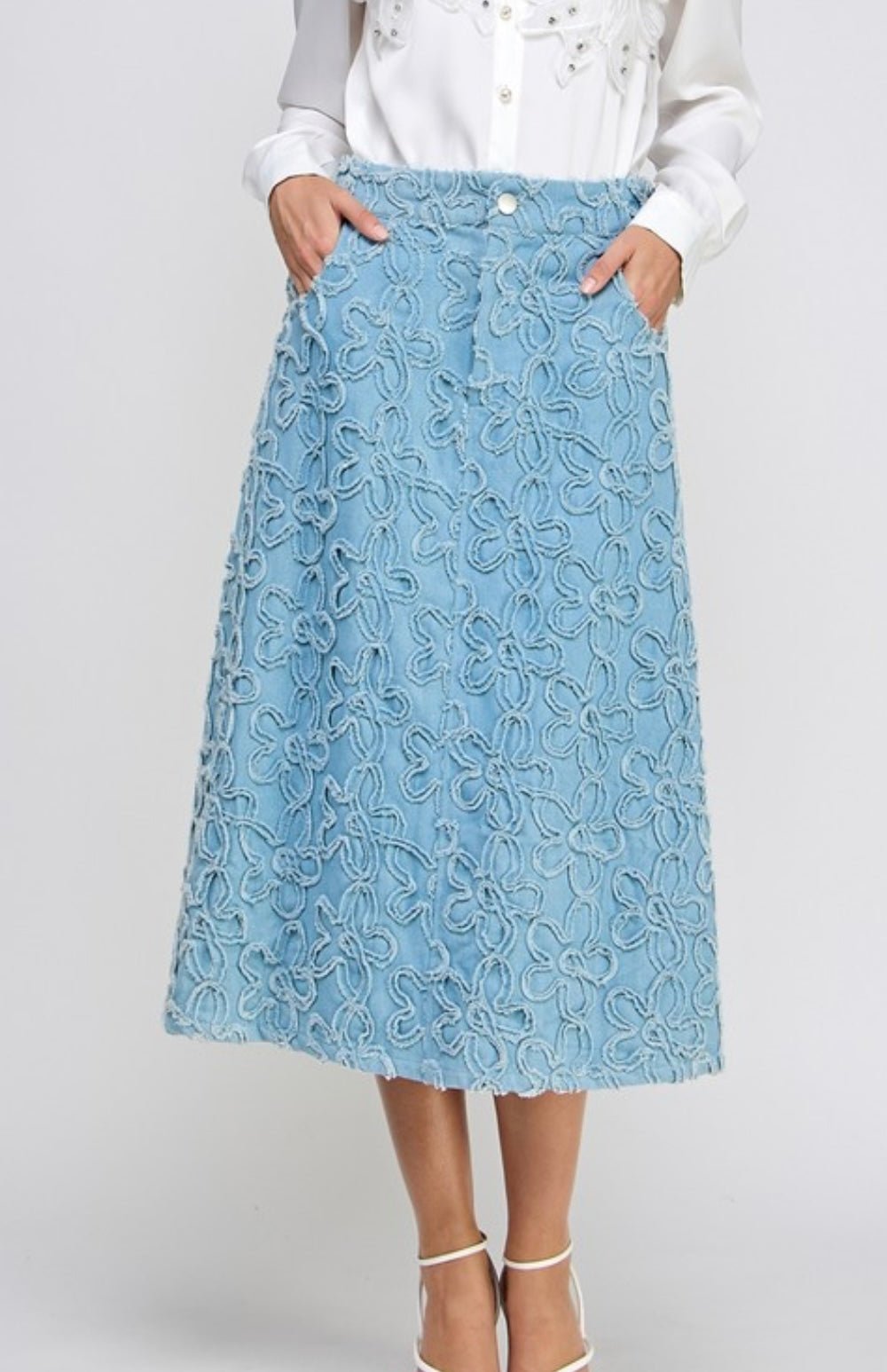 Floral Embroidery Denim Skirt - New π - Bella Boutique & Bellasbylola.com