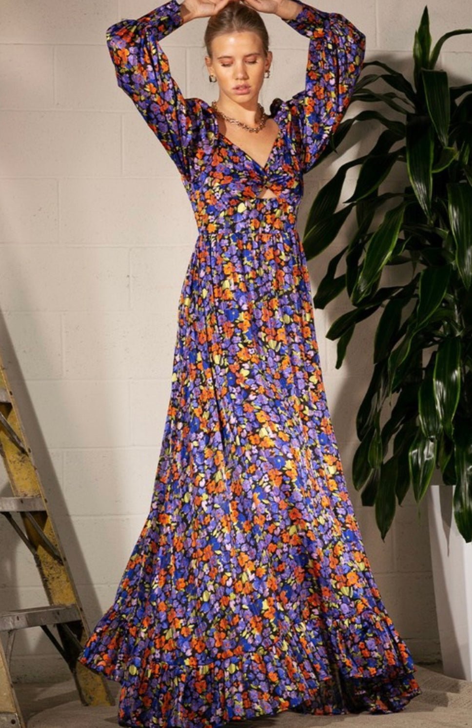 Blooming Goddess, Eye-catching Floral Pattern, Open Front Twist Silhouette - Bella Boutique & Bellasbylola.com