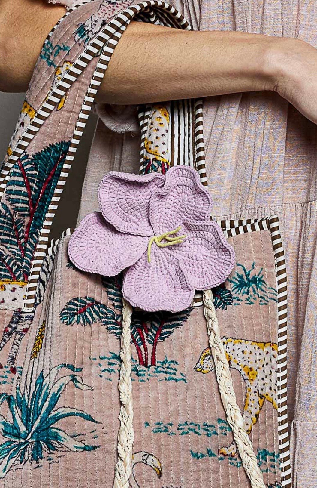 Crochet Flower Belt - Handcrafted Accessory - Bella Boutique & Bellasbylola.com