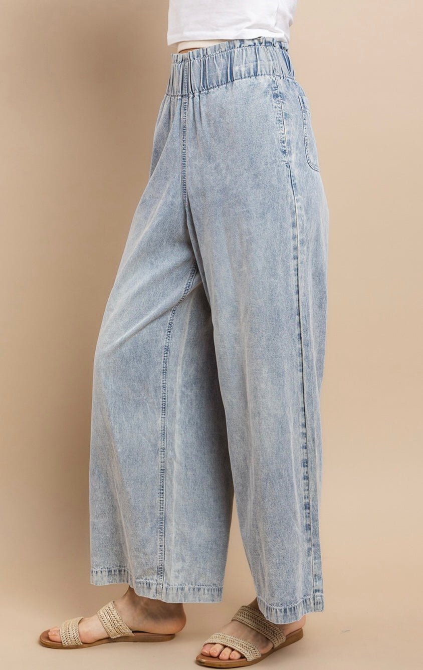 Soft Wide Leg High Waist Jeans - Bella Boutique & Bellasbylola.com