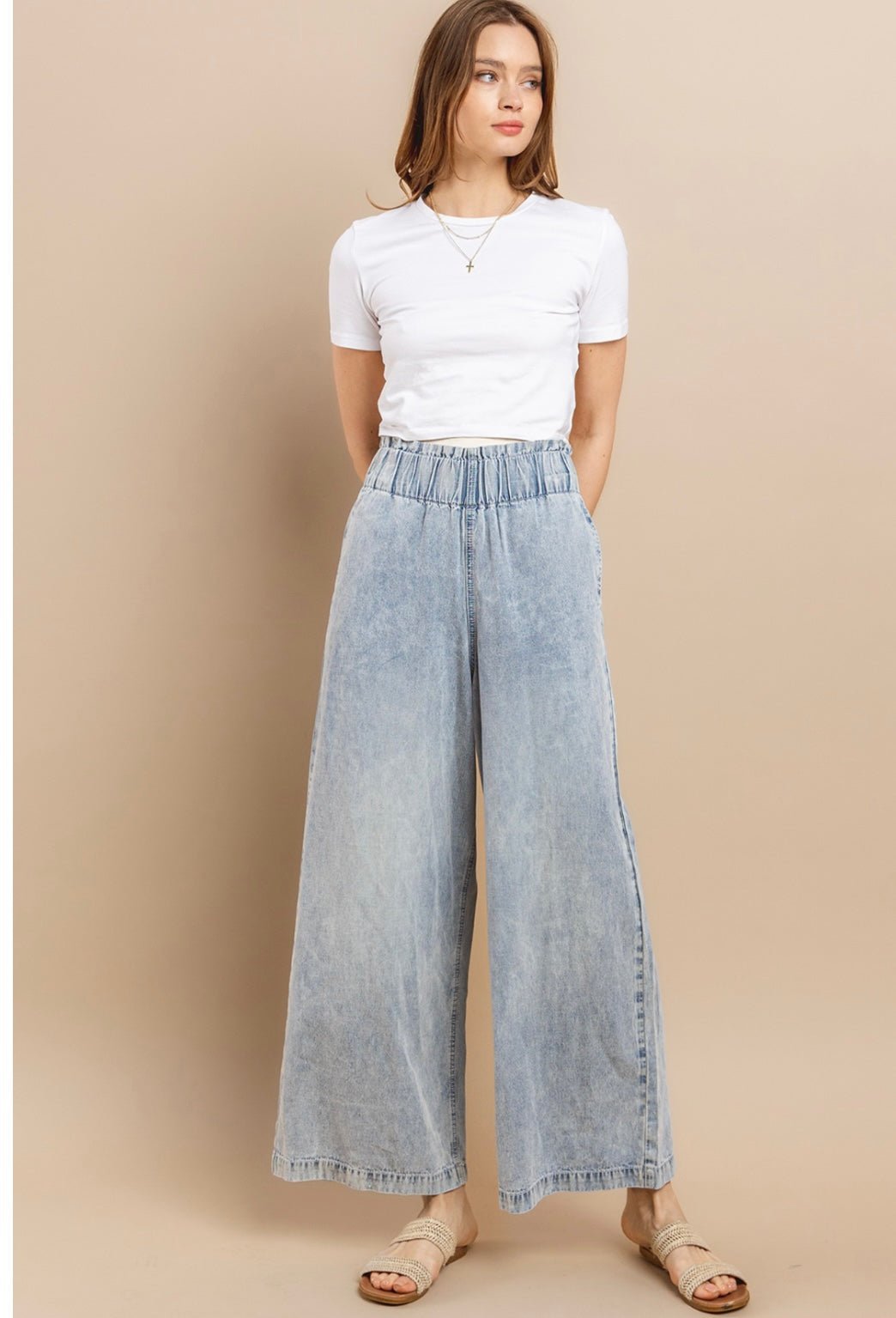 Soft Wide Leg High Waist Jeans - Bella Boutique & Bellasbylola.com