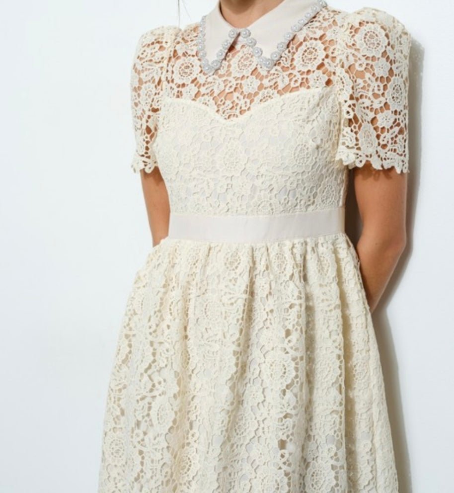 Ivory Embellish Collar Lace Midi Dress with short sleeves - TAX INCLUDED - Bellasbylola.com