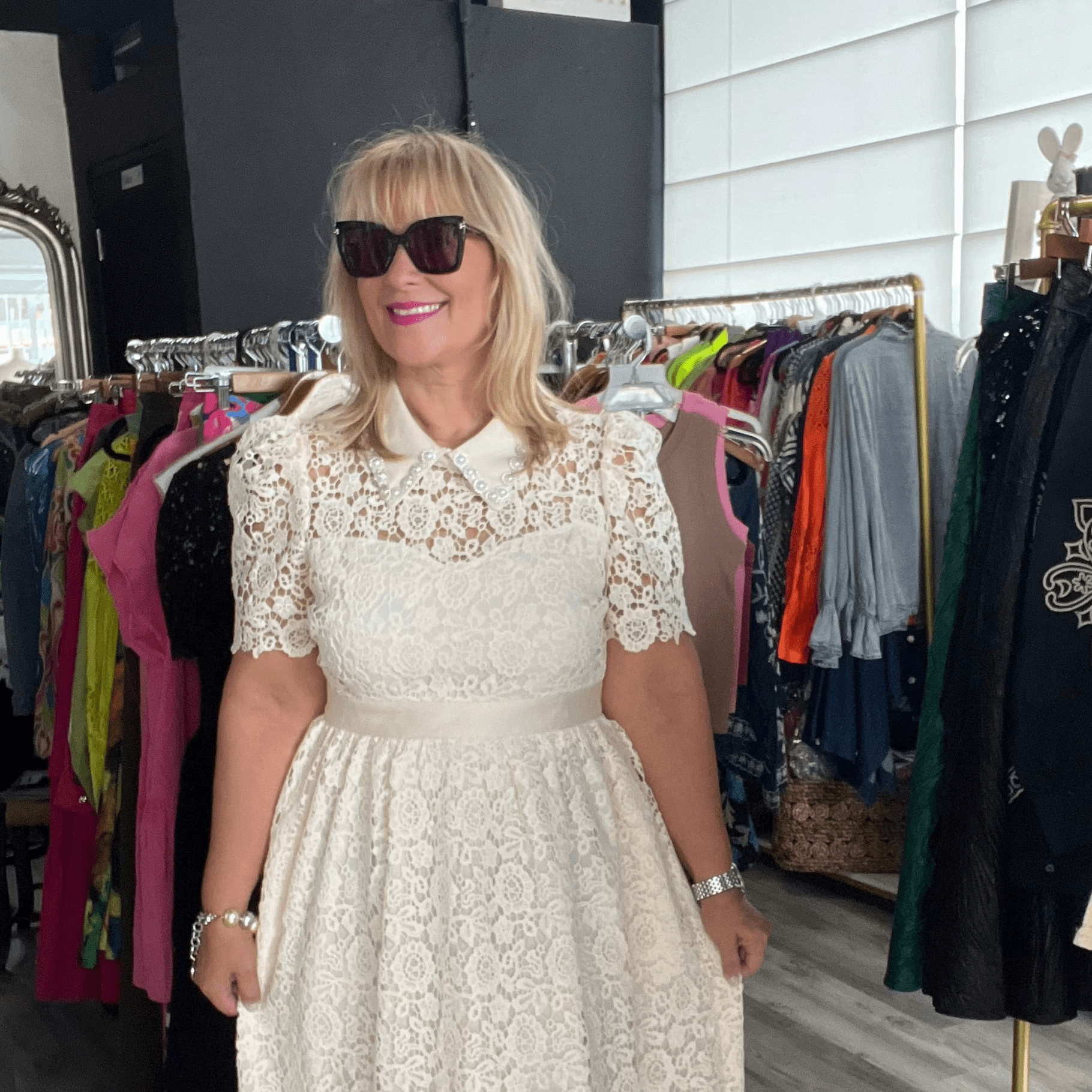 Ivory Embellish Collar Lace Midi Dress with short sleeves - TAX INCLUDED - Bellasbylola.com