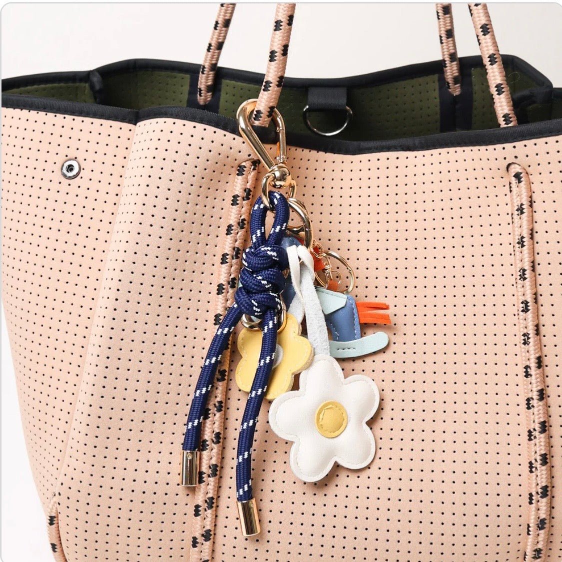 KEY CHAIN DEEP BLUE WITH CHARMS - YELLOW DAISIES AND BLUE ROCKING HORSE - Bella & Bellasbylola.com
