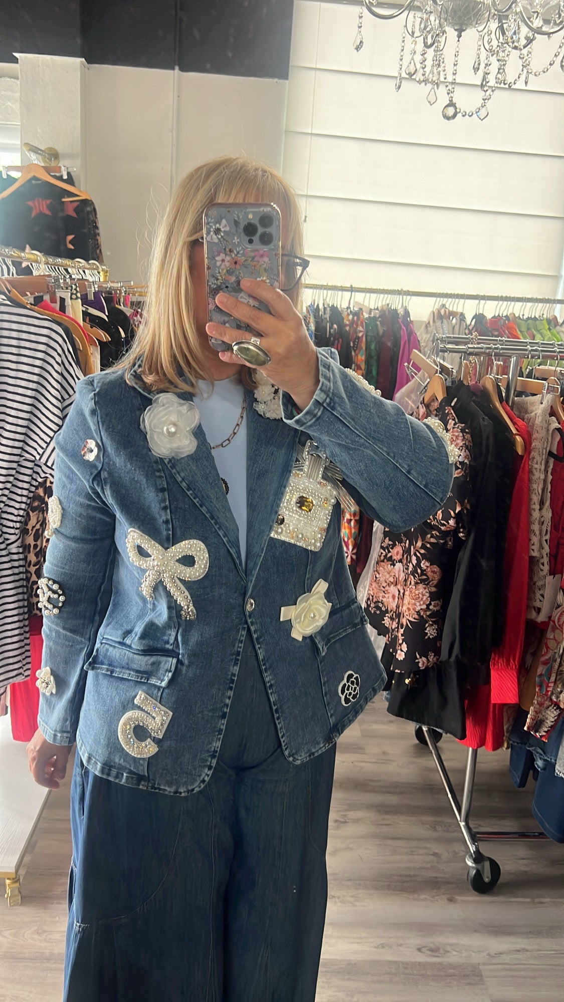 Like Channel Denim Blazer - True to size - Bella Boutique & Bellasbylola.com