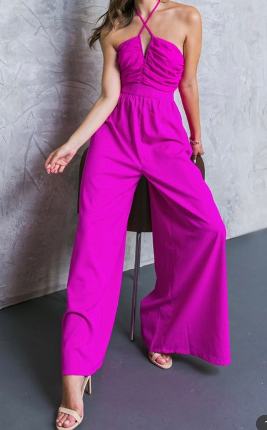 Magenta Wide Leg Jumpsuit: Stand out in style! Flattering fit, bold statement piece, must-have! 💃 Bellasbylola.com