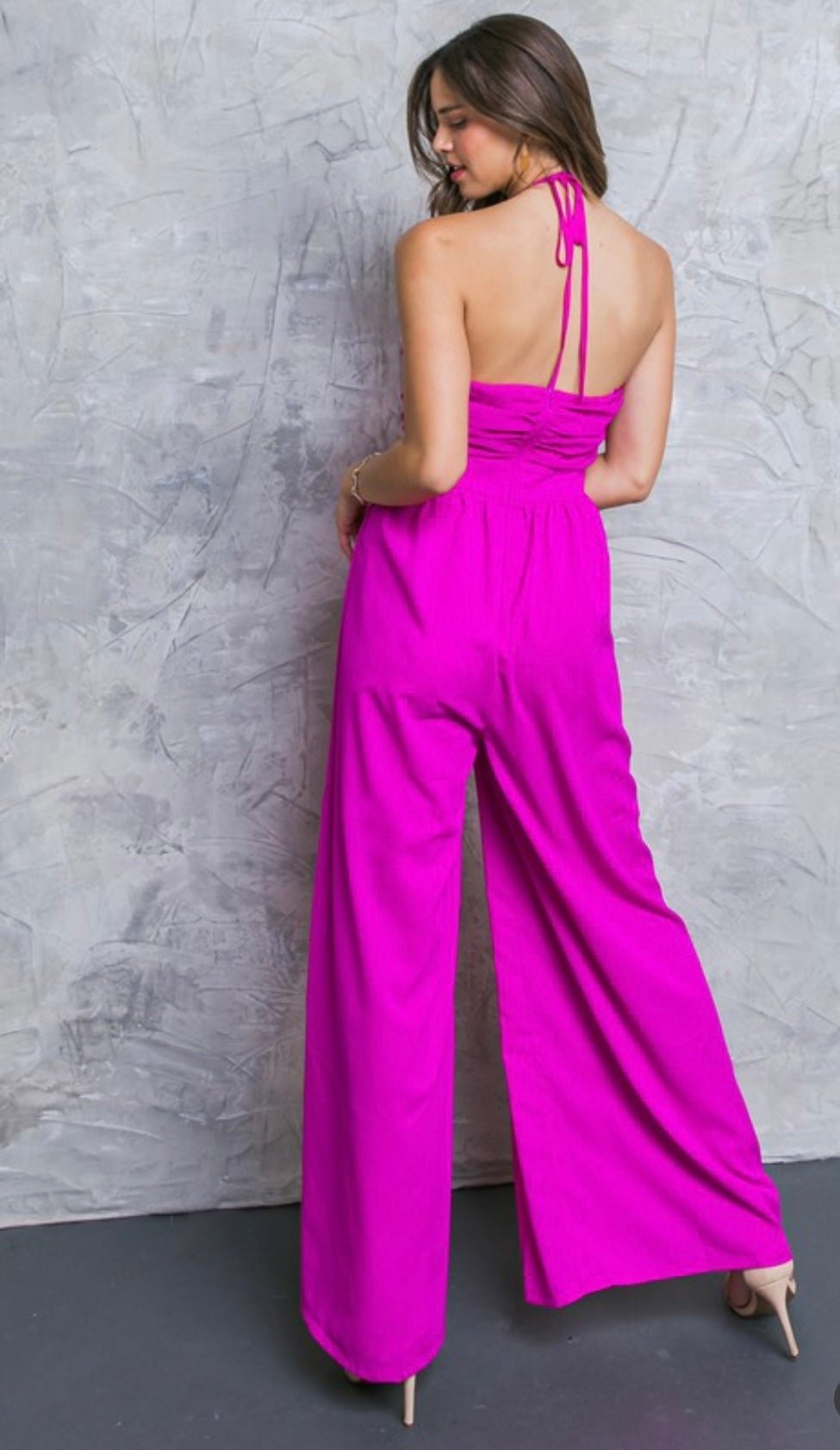 Magenta Wide Leg Jumpsuit: Stand out in style! Flattering fit, bold statement piece, must-have! 💃 Bellasbylola.com