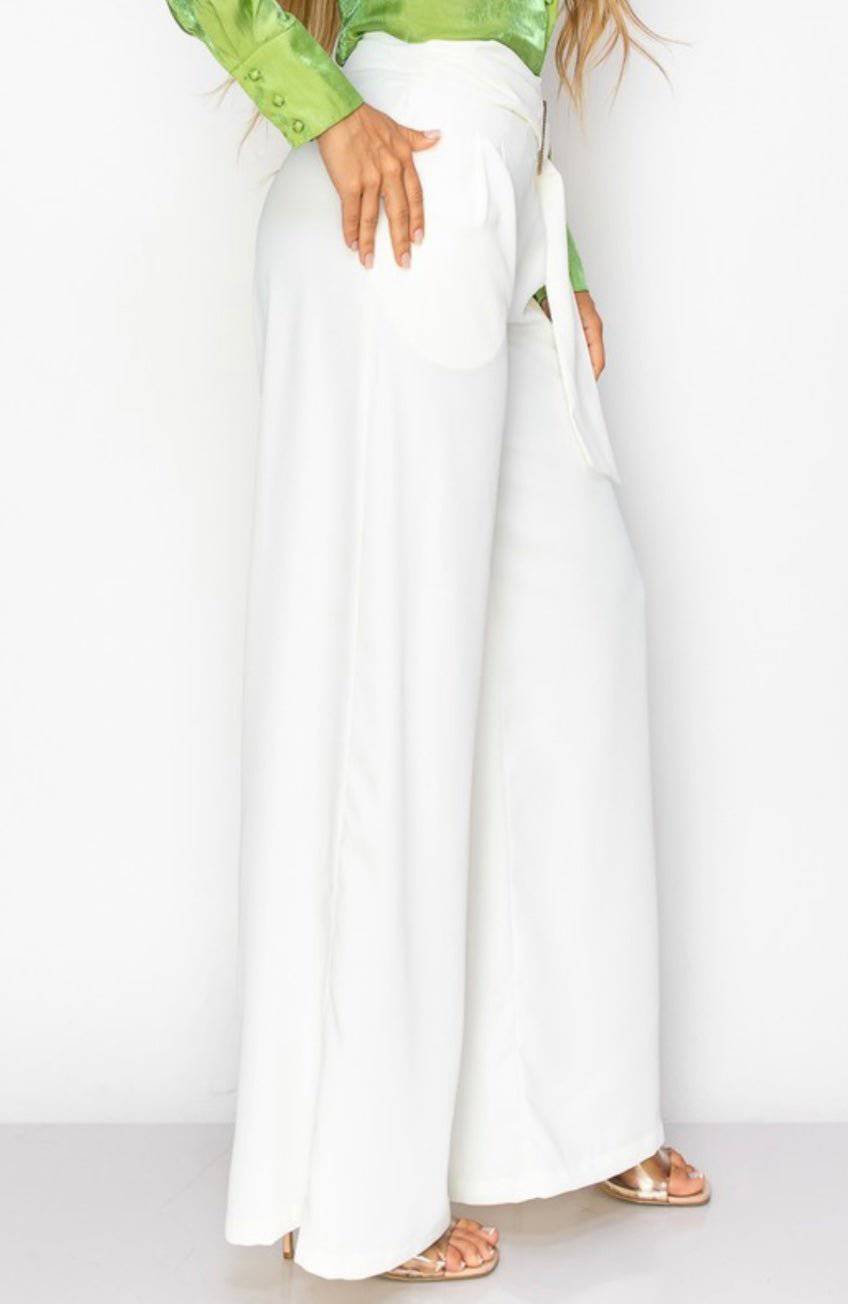 Circle Belted Wide Leg Pants in Off-White - True to Size - Bella Boutique & Bellasbylola.com
