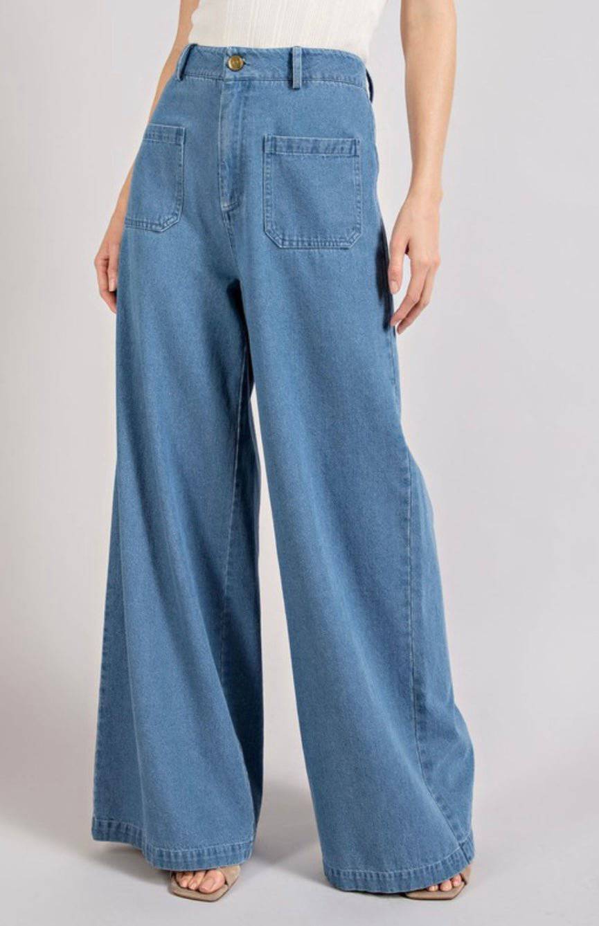 Timeless Chic: Retro Palazzo Jeans - Classic Style & Comfort - Bella Boutique & Bellasbylola.com