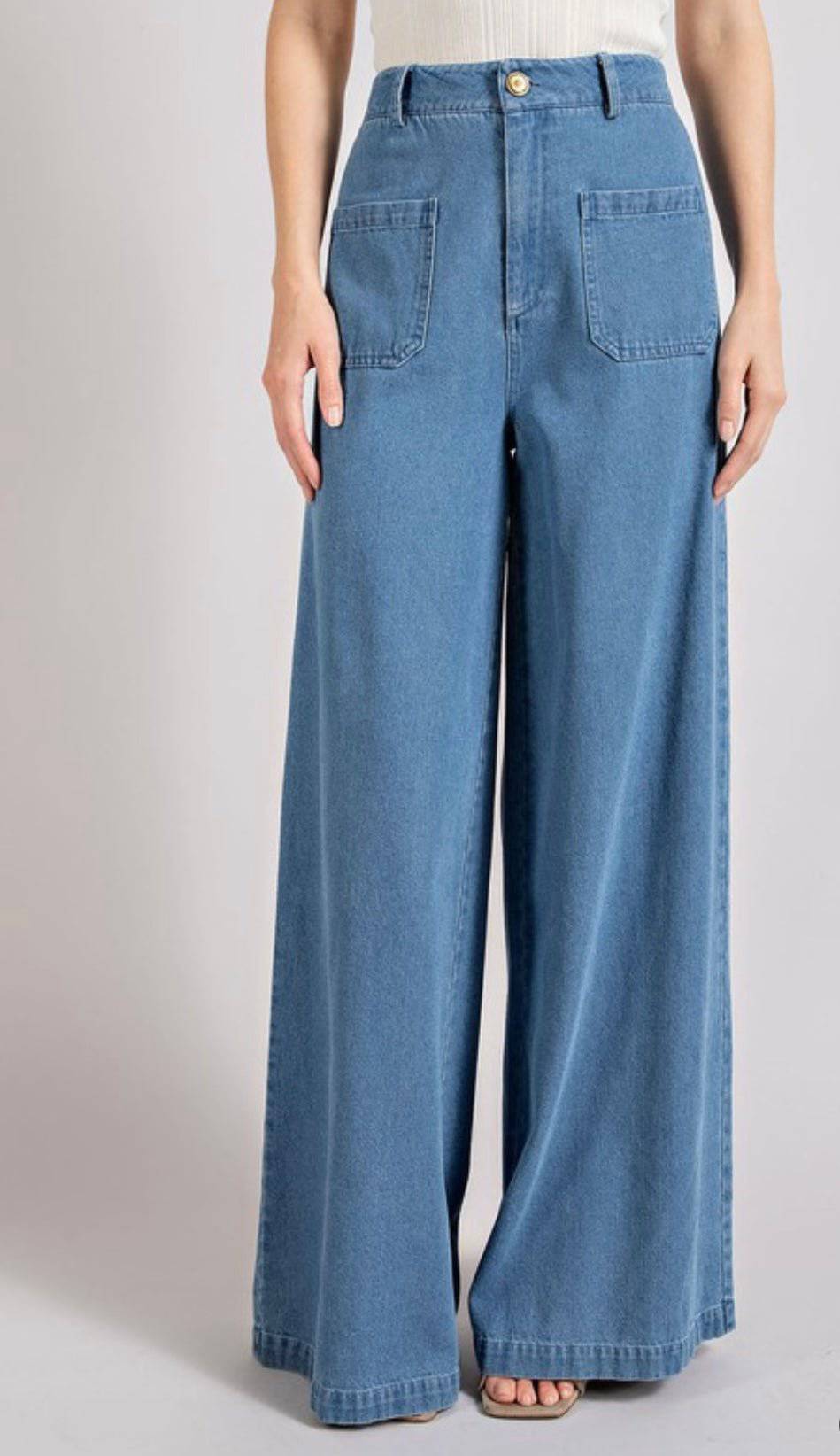 Timeless Chic: Retro Palazzo Jeans - Classic Style & Comfort - Bella Boutique & Bellasbylola.com