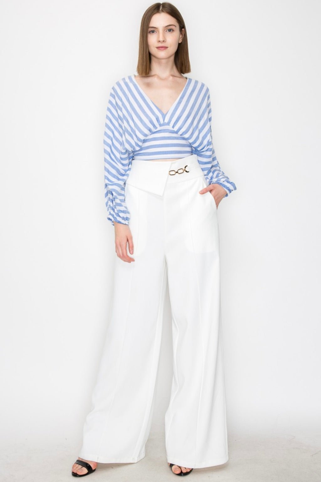 Comfy Oversized Collar Button Up Shirt - Effortless Style in 100% Cotton Fabric - Bella Boutique & Bellasbylola.com