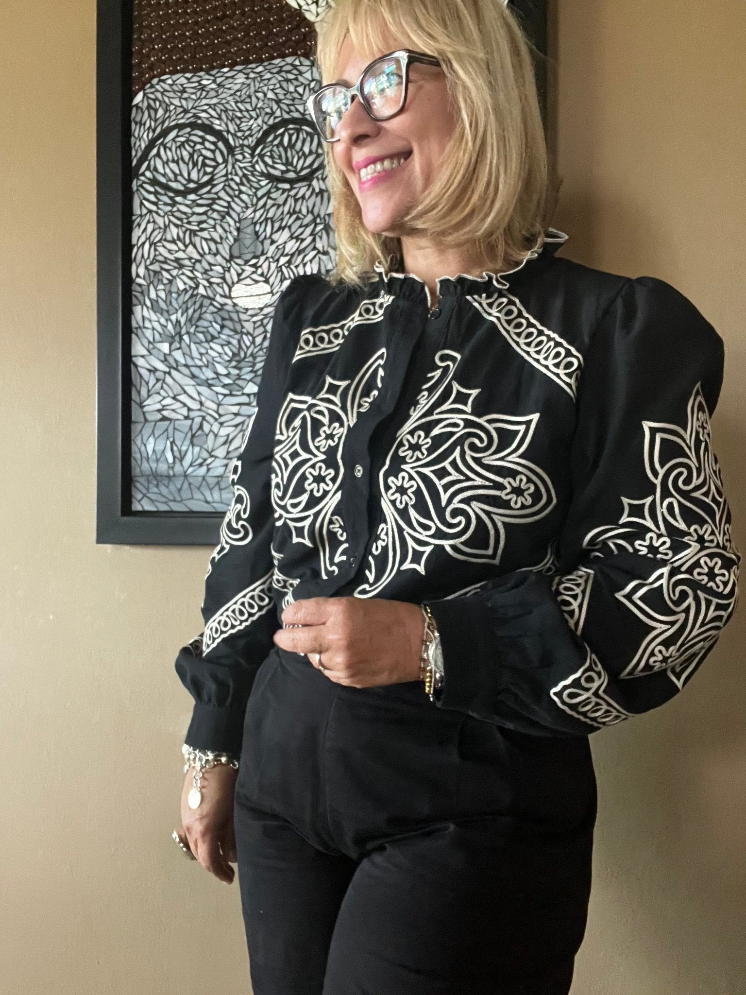 Western Boho Embroidery Chic Blouse - Bella Boutique & Bellasbylola.com