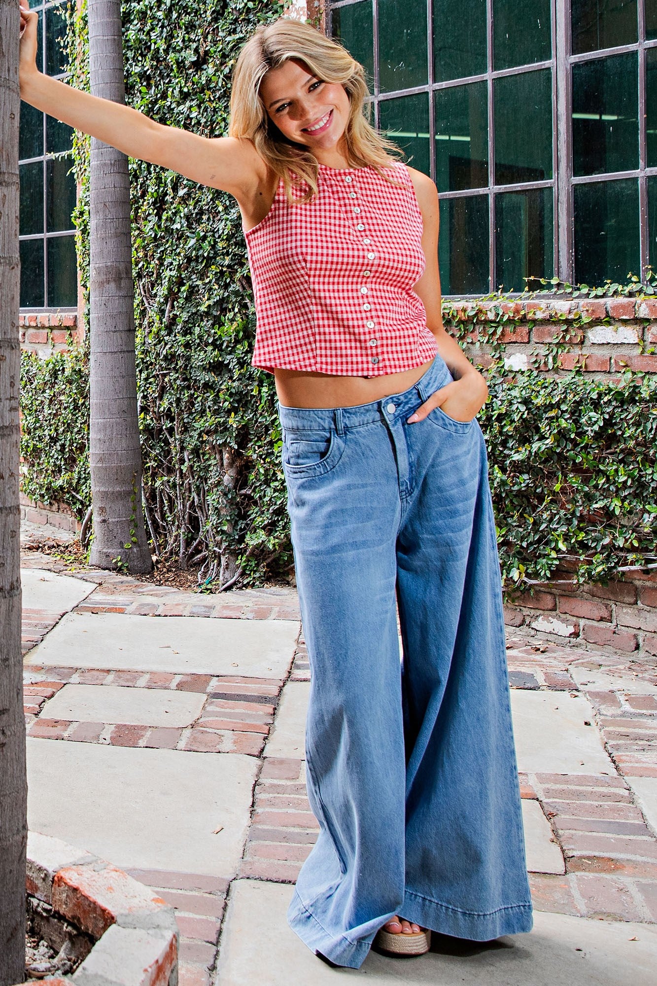 Mineral Washed Ultra Wide Leg Jeans -PRE ORDER