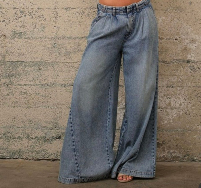 1970 Retro Jeans - Bella Boutique & Bellasbylola.com