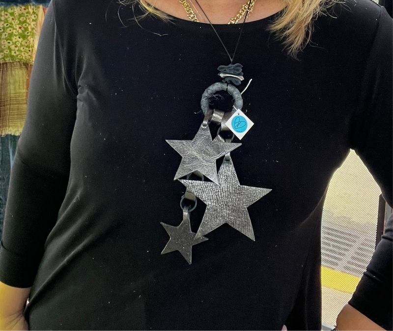 Collar Colgante con Estrella  Artesana Arlene Díaz 🇵🇷