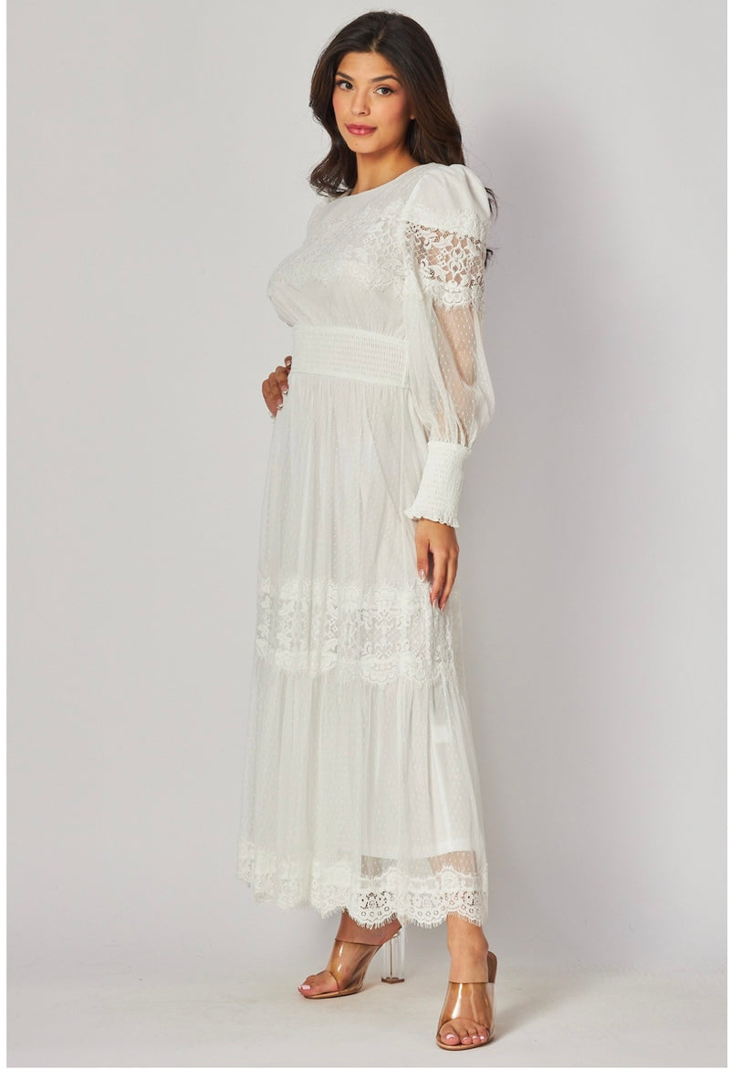 White Lace Maxi dress - Bella Boutique & Bellasbylola.com