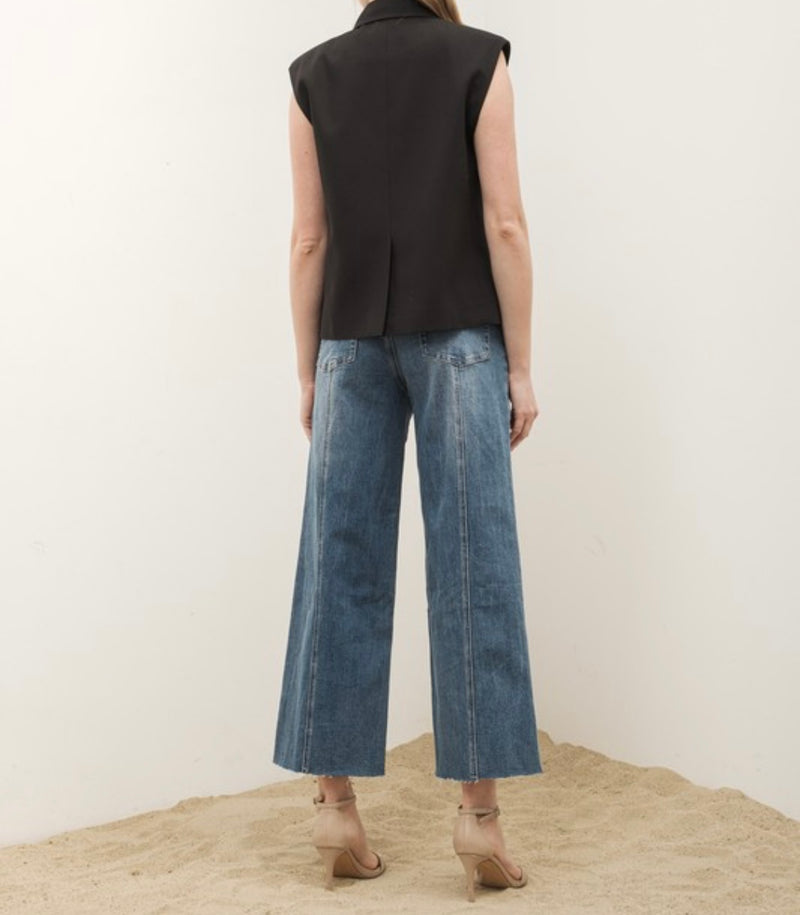 Oversize Asymetrical Vest - New✨ - Bella Boutique & Bellasbylola.com