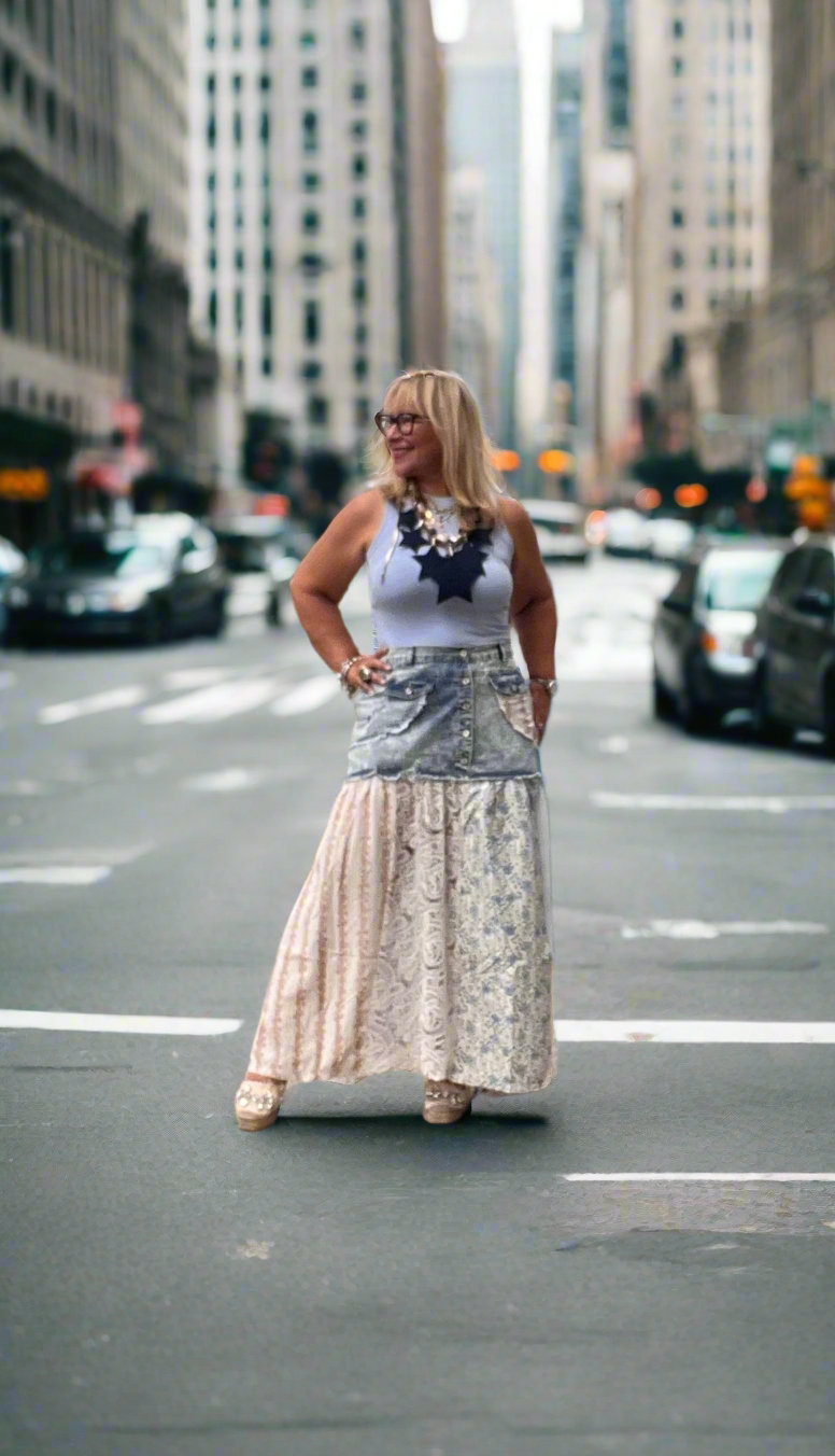Denim Maxi Skirt - Premium Clothing - IVU incluido - En tienda & En línea
