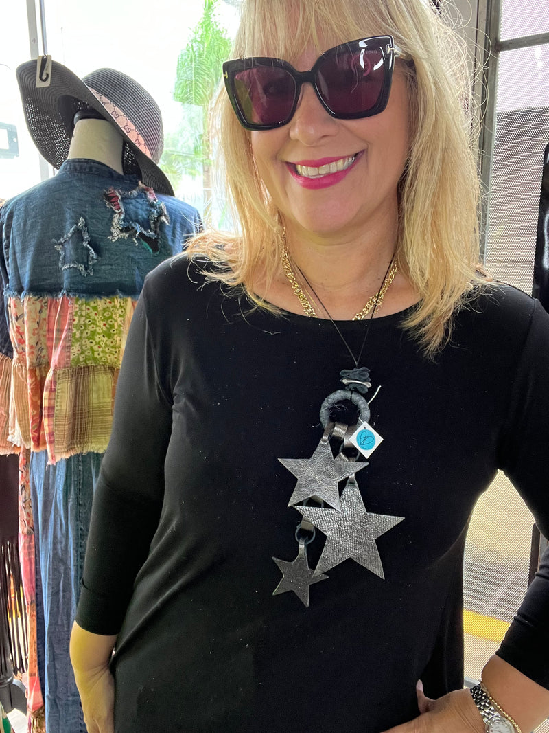 Collar Colgante con Estrella  Artesana Arlene Díaz 🇵🇷