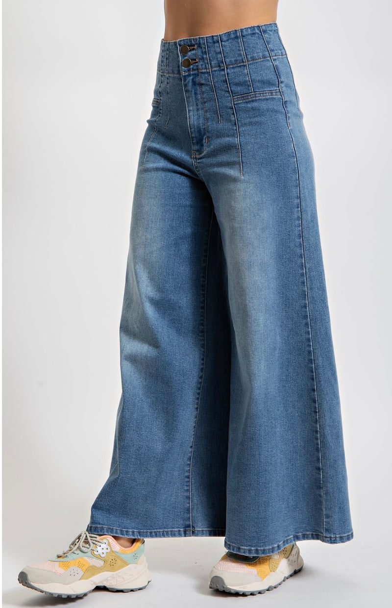 Wide Leg Boot Cut Jeans - Bellasbylola.com