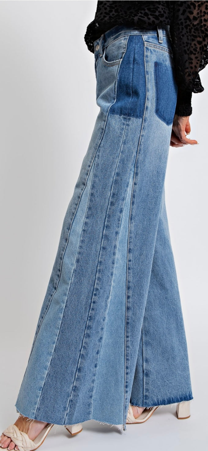 Wash Denim Bell Botton Jeans - Bellasbylola.com