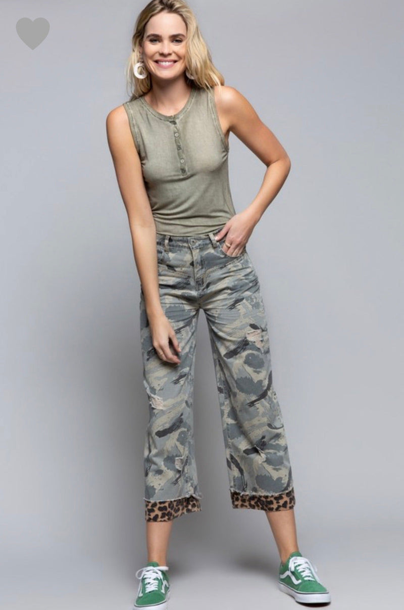 Camo wide leg pants - Bella Boutique & Bellasbylola.com