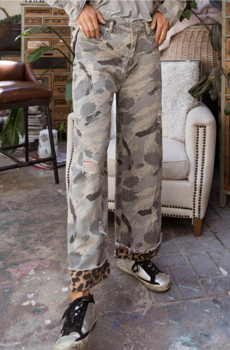 Camo wide leg pants - Bella Boutique & Bellasbylola.com