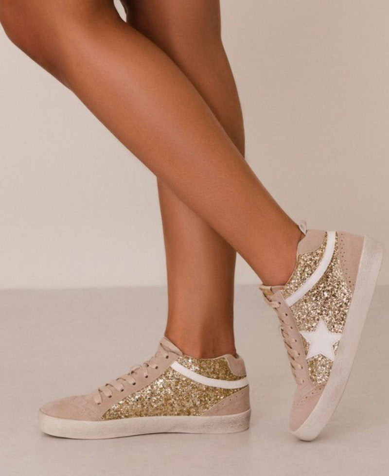 JOANN GOLD SNEAKERS - Bella Boutique & Bellasbylola.com