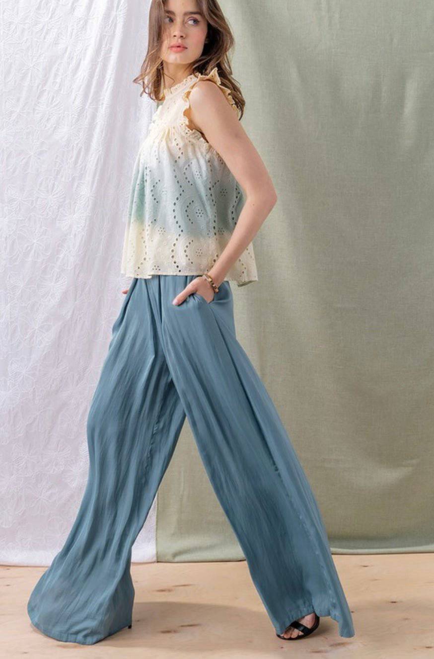 Eyelet Teal Top - Bella Boutique & Bellasbylola.com