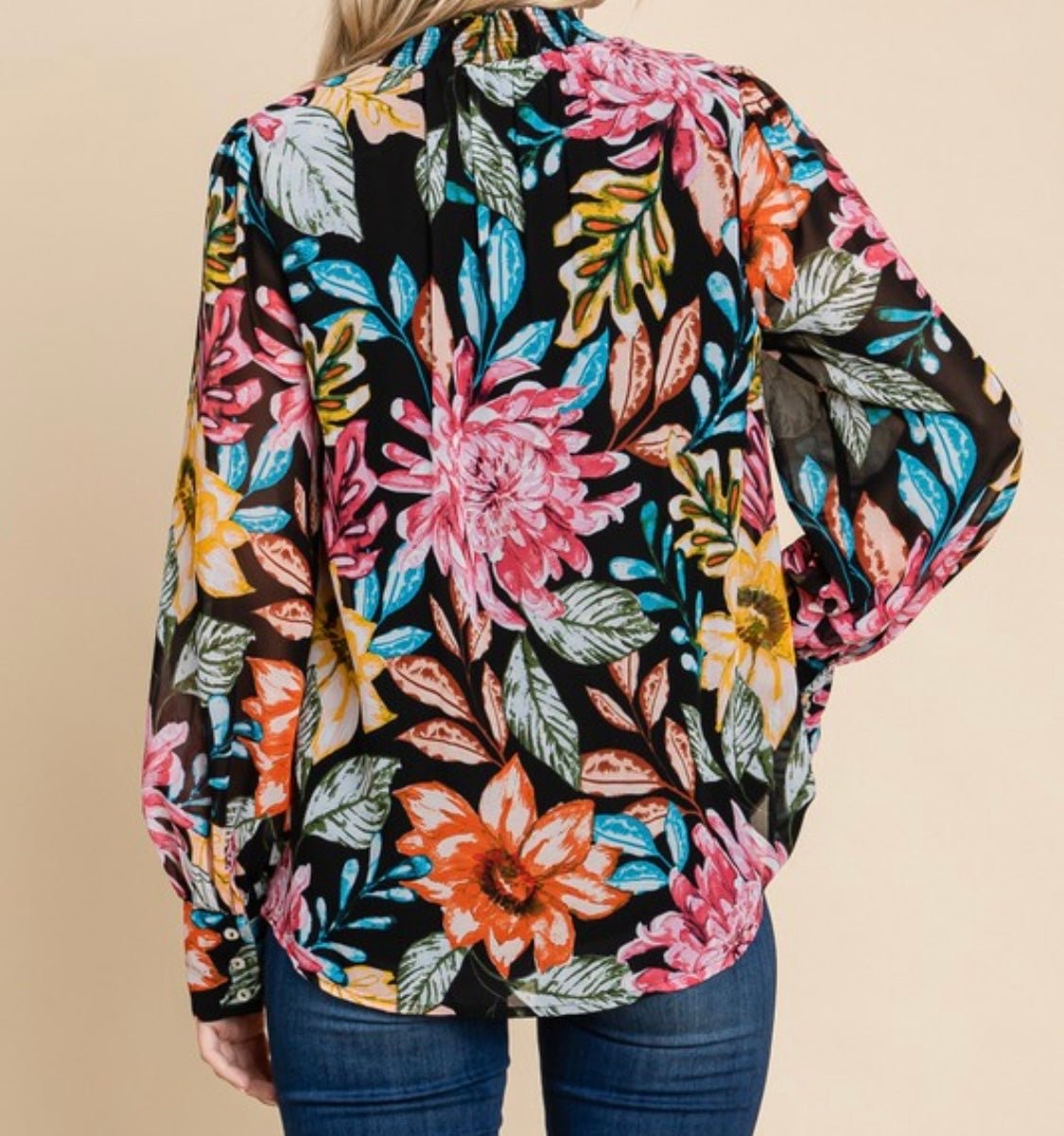 Black Flower Top - Bella Boutique & Bellasbylola.com