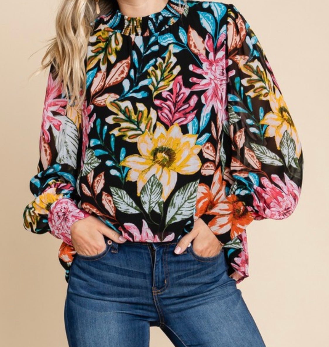 Black Flower Top - Bella Boutique & Bellasbylola.com