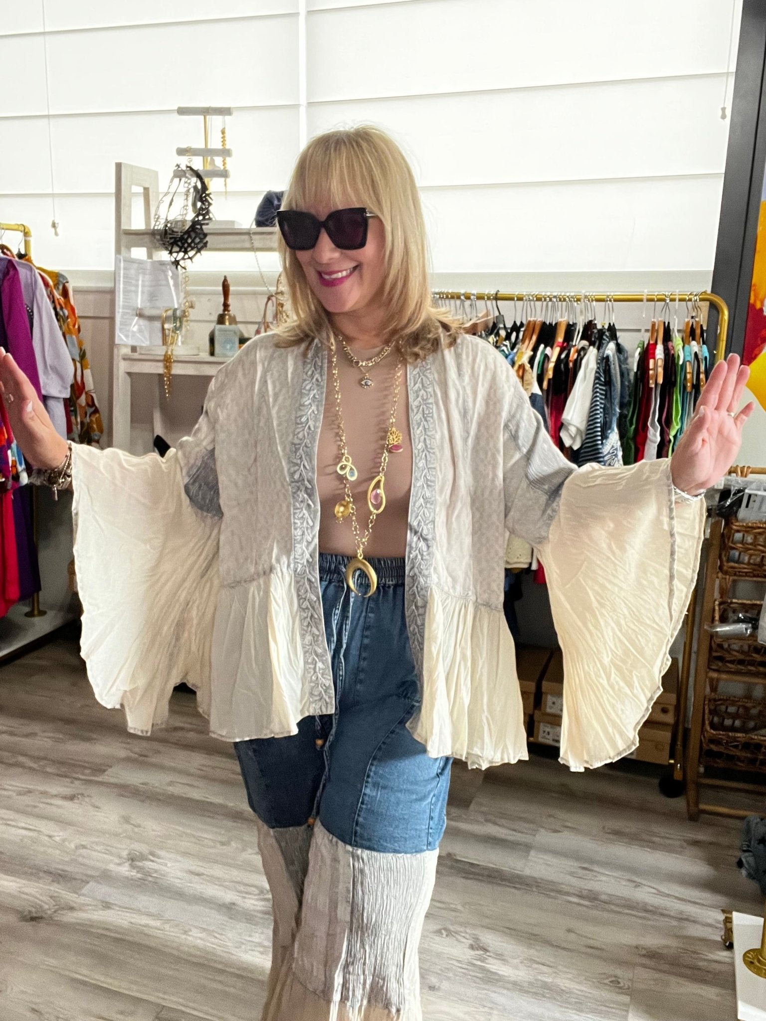 Bohemian Bolero Beige Shrug 💫 Small thru XL - Tax Incluido - Bella Boutique & Bellasbylola.com